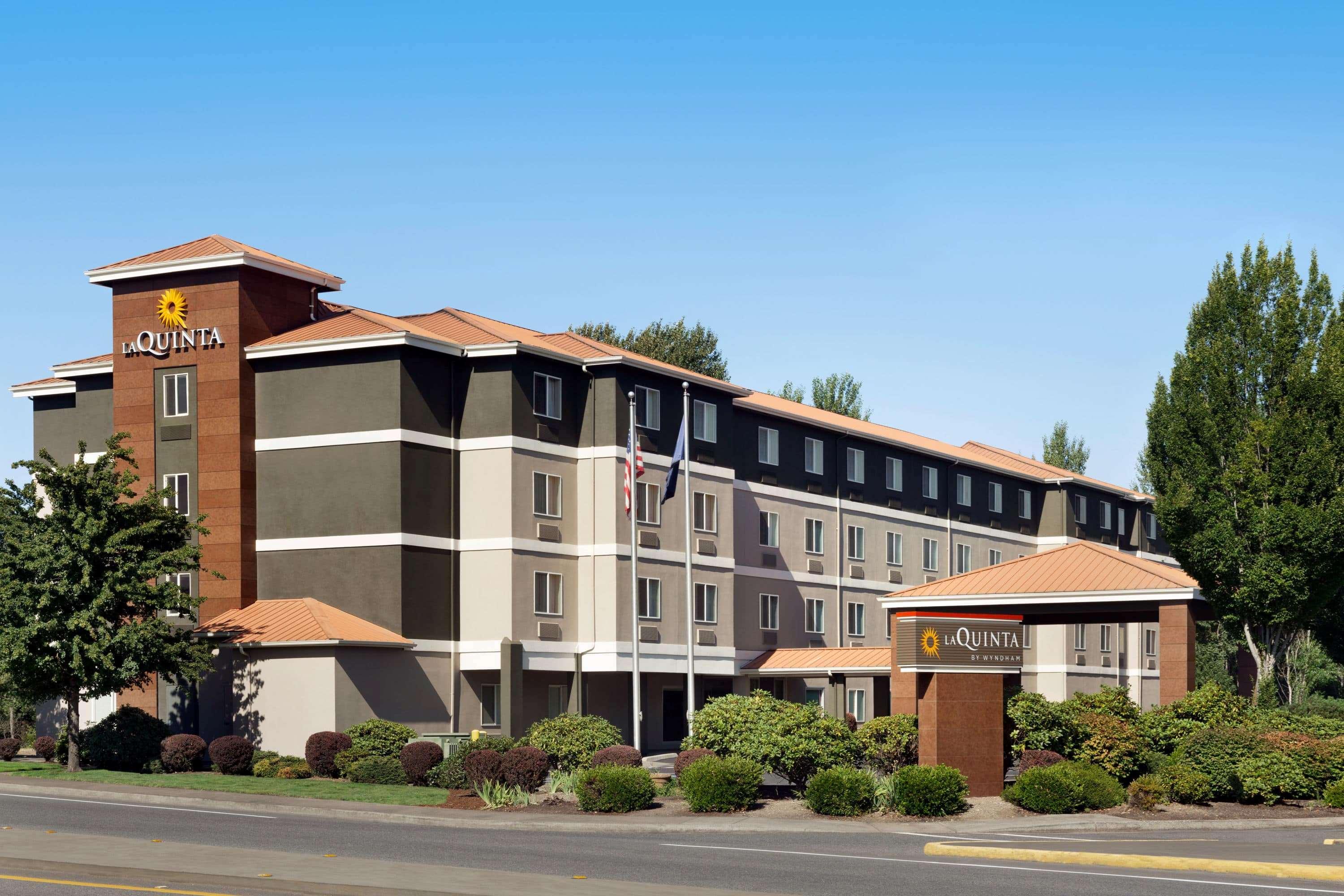 La Quinta By Wyndham Salem Or Hotel Exterior photo