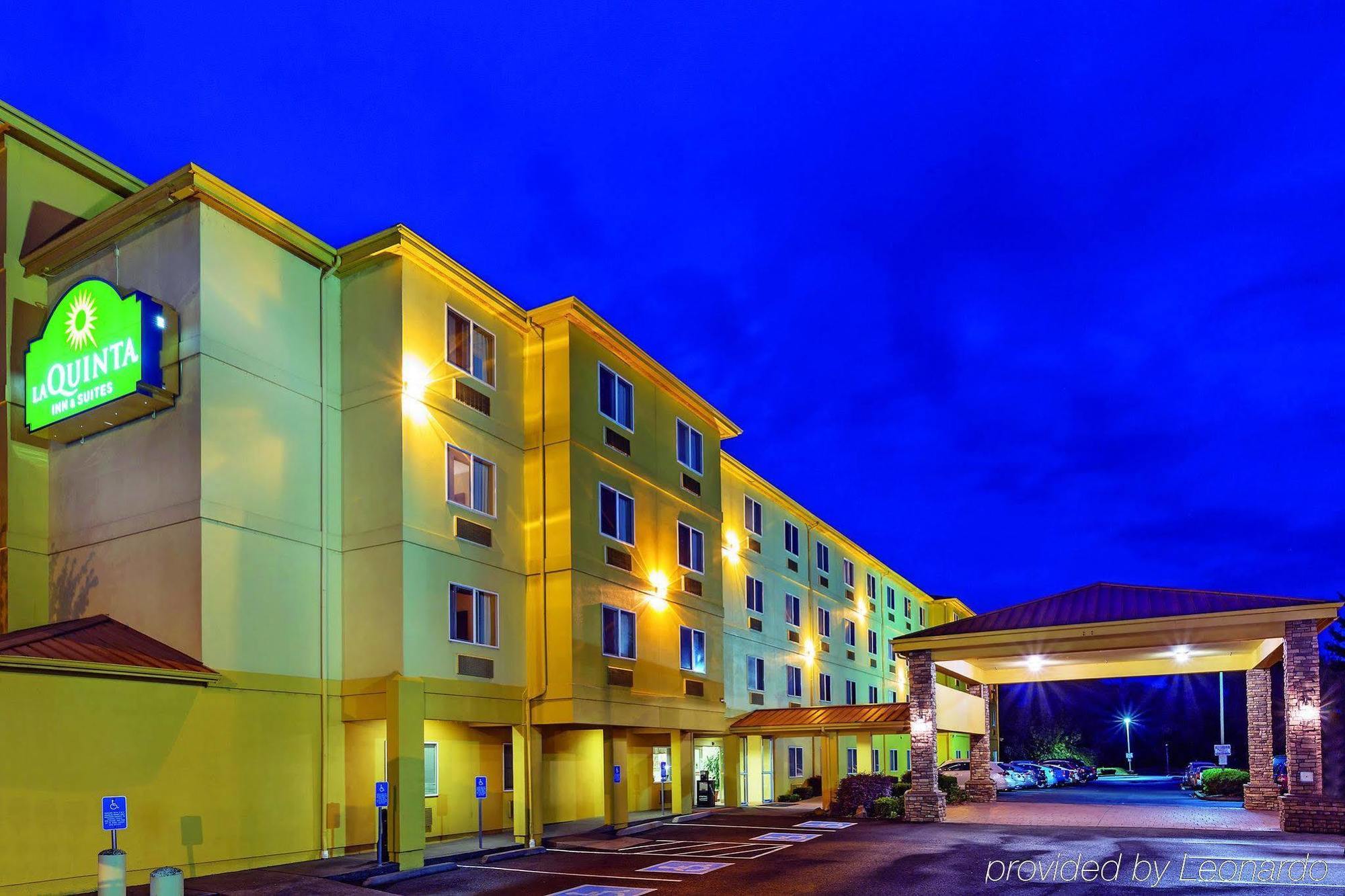 La Quinta By Wyndham Salem Or Hotel Exterior photo